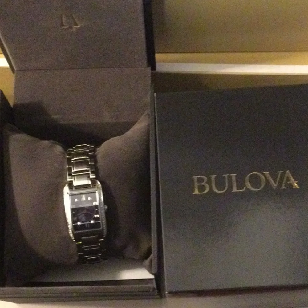 ❤️❤️PRETTY❤️Bulova❤️❤️ - Picture 9 of 13